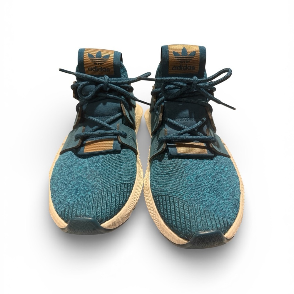 Adidas Women's Sneakers in Teal and Beige